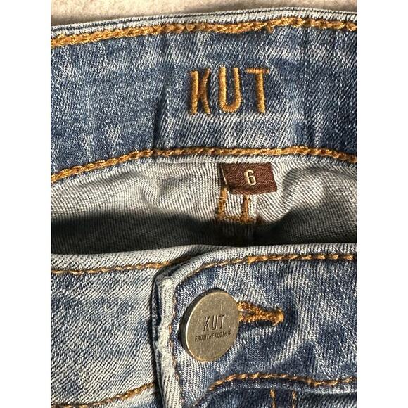 Kut from the Kloth | Size: 6 | Ankle Skinny Light Wash‎ Jeans Raw Hem - Picture 3 of 12